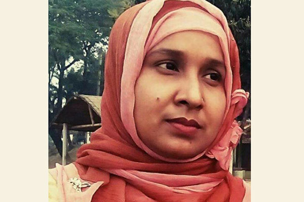শিক্ষার আলো ছড়িয়ে দিচ্ছেন শারমিন রহমান
