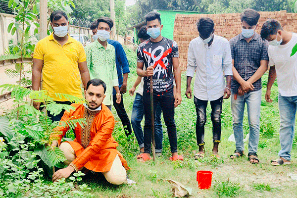 আওয়ামী লীগের প্রতিষ্ঠাবার্ষিকী উপলক্ষ্যে আশুলিয়ায় বৃক্ষরোপণ কর্মসূচি 

