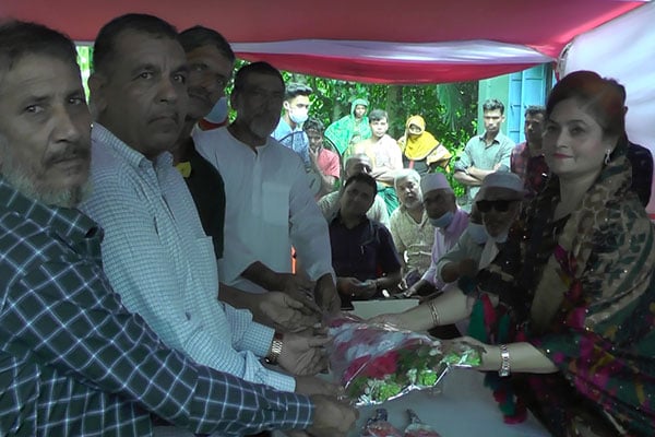 নোয়াখালীতে বিএনপি নেত্রী মুন্নিকে গণসংবর্ধনা 