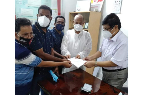 নাটোরে করোনা পরিস্থিতির অবনতি, সিভিল সার্জনকে স্মারকলিপি বিএনপির