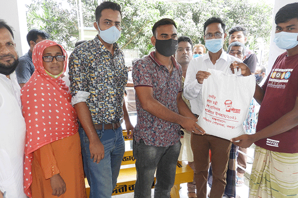 নন্দীগ্রামে প্রধানমন্ত্রীর উপহার পেলেন  ৪০০ পরিবার