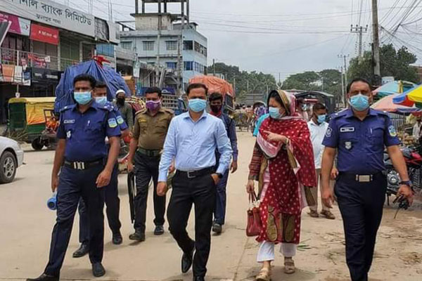 ফুলপুরে লকডাউন ও স্বাস্থ্যবিধি বাস্তবায়নে তৎপর প্রশাসন