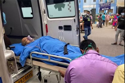 শ্বাসকষ্টের সমস্যা নিয়ে হাসপাতালে ভর্তি কবীর সুমন