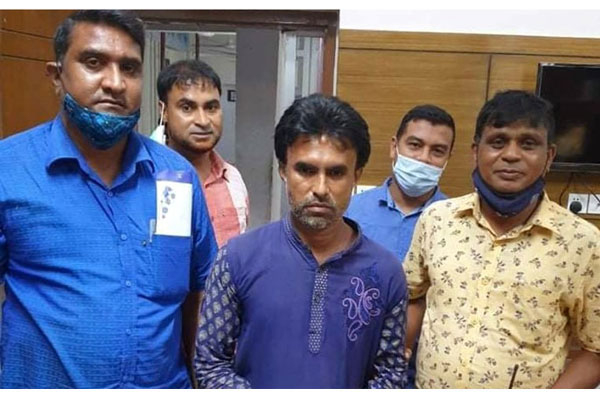 বগুড়ায় ইয়াবা সেবনকালে স্কুলশিক্ষক গ্রেফতার