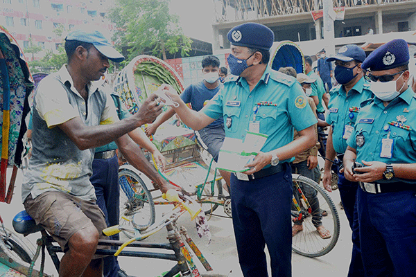 চট্টগ্রামে গণপরিবহন সংকটে চরম ভোগান্তি

