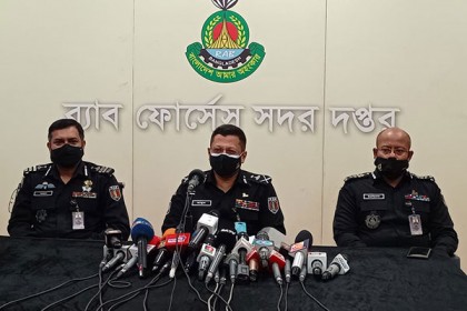সাইবার জগতে পেট্রোলিং অব্যাহত, হলি আর্টিজানের মতো হামলার আশঙ্কা নেই : র‍্যাব ডিজি