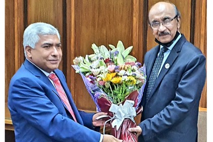 
ব্যবসা স্বাভাবিক না হলে বাড়বে 
খেলাপি, বিপর্যস্ত হবে অর্থনীতি: এফবিসিসিআই সভাপতি 