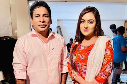 মোশাররফের সঙ্গে জুটি বাঁধলেন চিত্রনায়িকা তানহা

