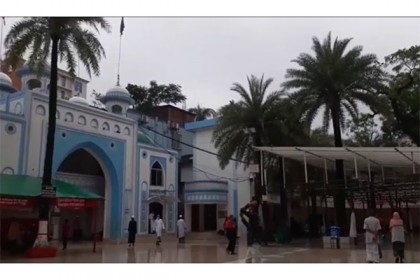 সীমিত পরিসরে শাহজালাল (রহ.) মাজারে ওরস

