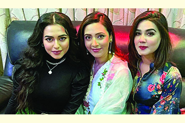 ‘আনন্দ মেলা’য় নাচবেন তাঁরা
