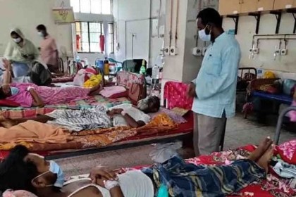 নাটোর সদর হাসপাতাল করোনা রোগীতে ঠাসা