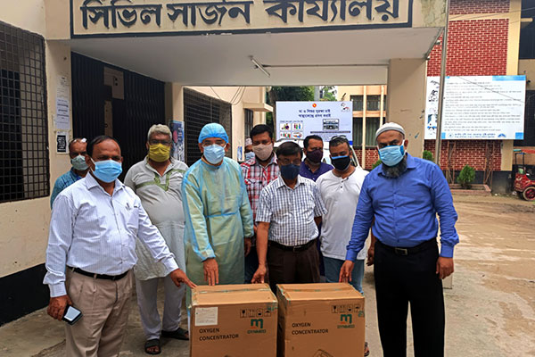 দিনাজপুরের ৪ হাসপাতালে অক্সিজেন কনসেনট্রেটর মেশিন প্রদান