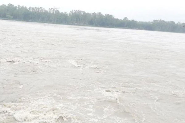 তিস্তায় পানি বৃদ্ধি, পানিবন্দী প্রায় ৩ হাজার পরিবার