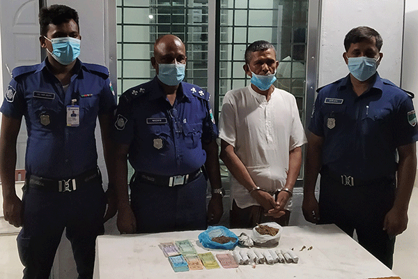মোরেলগঞ্জে গাঁজাসহ মাদক ব্যবসায়ী আটক