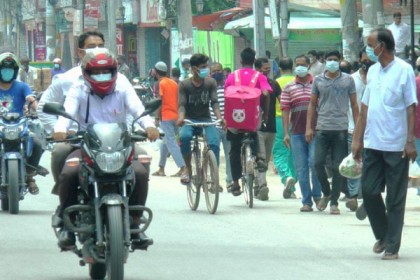 সব বন্ধ থাকলেও রাজশাহীর সড়কে চলাচল বাড়ছে 