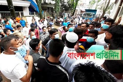 সিলেটে করোনা টিকার নিবন্ধন নিয়ে প্রবাসীদের ভোগান্তি