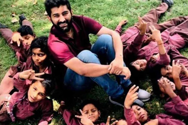 মানবিকতার আদর্শ উদাহরণ, করোনায় অনাথ হওয়া ১০০ শিশুকে দত্তক নিচ্ছেন যিনি!