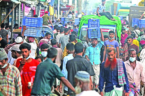 লকডাউনে কঠোরতা অব্যাহত বাড়তে পারে আরও সাত দিন