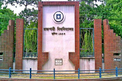 আটকে পড়া শিক্ষার্থীদের ১৫-১৬ জুলাই নিজ জেলায় পৌঁছে দেবে রাবি কর্তৃপক্ষ