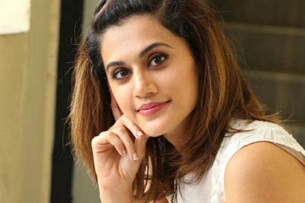 প্রেম করছি, তবে বিয়ে করব মা-বাবার পছন্দে : তাপসী পান্নু