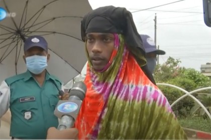 লকডাউন দেখতে বোরকা পরে রাজধানীতে প্রবেশের চেষ্টা যুবকের!