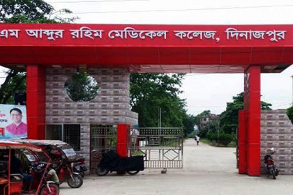দিনাজপুরে প্রতিদিনই বাড়ছে মৃত্যুর মিছিল