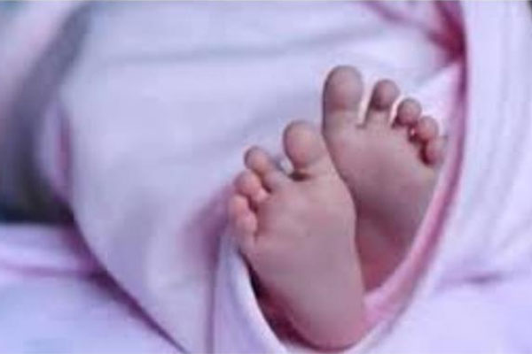 বকশিস না পেয়ে নবজাতককে অপহরণের পর খুন করল দুই হিজড়া


