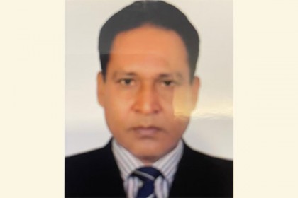 জাতীয় প্রেস ক্লাবকে অক্সিজেন ফ্লো মিটার দিলেন আফতাব আহমেদ 