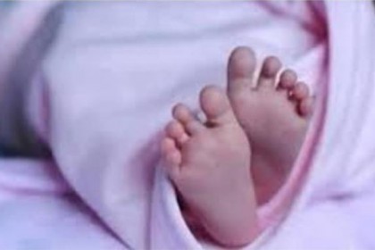 বকশিস না পেয়ে নবজাতককে অপহরণের পর খুন করল দুই হিজড়া

