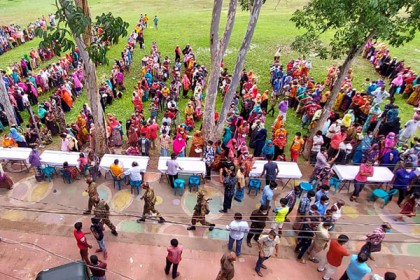 শ্রীমঙ্গলে প্রধানমন্ত্রীর খাদ্য সহায়তা পেল আড়াই হাজার পরিবার
