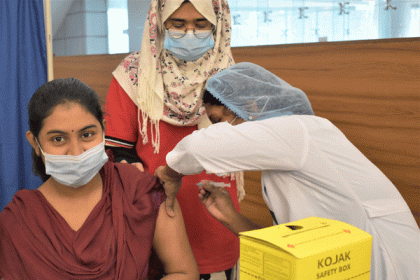 রাজধানীর যেসব হাসপাতালে দেওয়া হচ্ছে করোনার টিকা