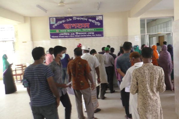 ঝিনাইদহে নতুন করে করোনার টিকাদান কার্যক্রম শুরু