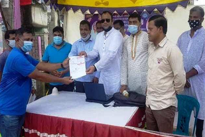 চান্দগাঁওয়ে করোনার টিকা নিবন্ধন বুথ উদ্বোধন