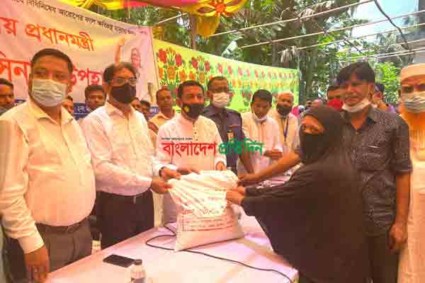 ‘প্রতিটি ইউনিয়নের মানুষের খোঁজ নেন প্রধানমন্ত্রী’