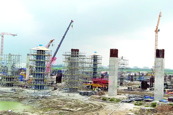 মাথা তুলে দাঁড়াচ্ছে থার্ড টার্মিনাল