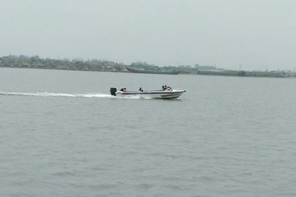 বাংলাবাজার-শিমুলিয়া নৌরুটে স্পিডবোট চলাচলে নিষেধাজ্ঞা