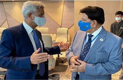 তিন পররাষ্ট্রমন্ত্রীর সাথে মোমেনের বৈঠক, আলোচনায় রোহিঙ্গা ও টিকা ইস্যু