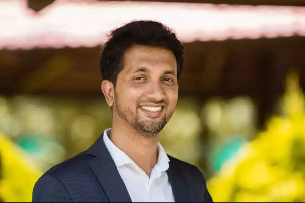 যেভাবে কুলির ছেলে এখন ৩৪০ কোটি টাকার প্রতিষ্ঠানের মালিক!