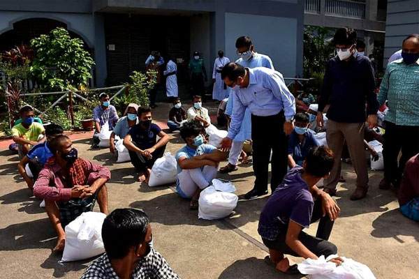 ত্রাণ সহায়তায় আবারও এগিয়ে এলো বিসিএস ৯ম ব্যাচ ফোরাম