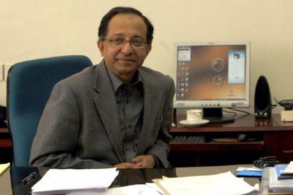 ভারতীয় আমলারা মিনিটে ১৬ বার ‘স্যার’ বলেন!