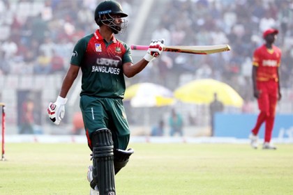 মাশরাফিকে ছাড়িয়ে শূন্যের রেকর্ড গড়লেন তামিম!