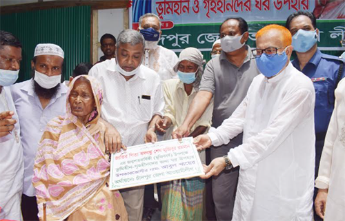 রিকশাচালকের গৃহ নির্মাণ করে দিল আওয়ামী লীগ