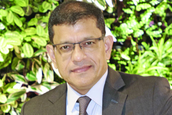 যুক্তরাষ্ট্রে বাংলাদেশি রায়ান সাদীর চমক