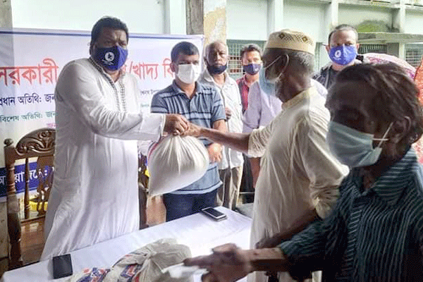 বিশ্বনাথে ভিজিএফ’র চাল বিতরণ