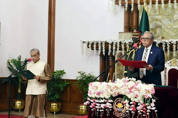 পরিকল্পনা প্রতিমন্ত্রী হিসেবে শপথ নিলেন শামসুল আলম

