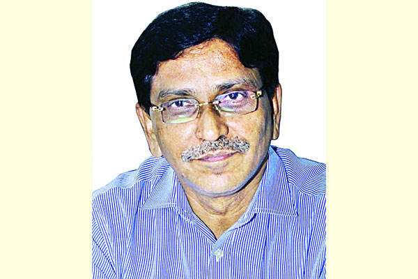 জাতিকে বিভ্রান্ত করেছে ধর্ম ব্যবসায়ীরা