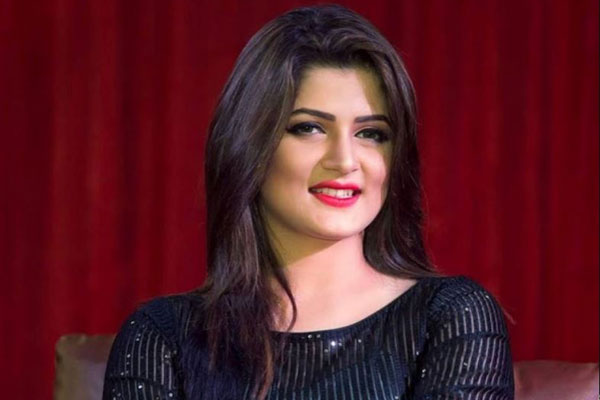সম্পর্ক ভাঙার হতাশা থেকে বেরিয়ে আসার উপায় জানালেন শ্রাবন্তী