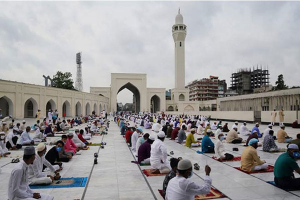 ঈদ জামাত কখন কোথায় 

