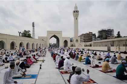 ঈদ জামাত কখন কোথায় 

