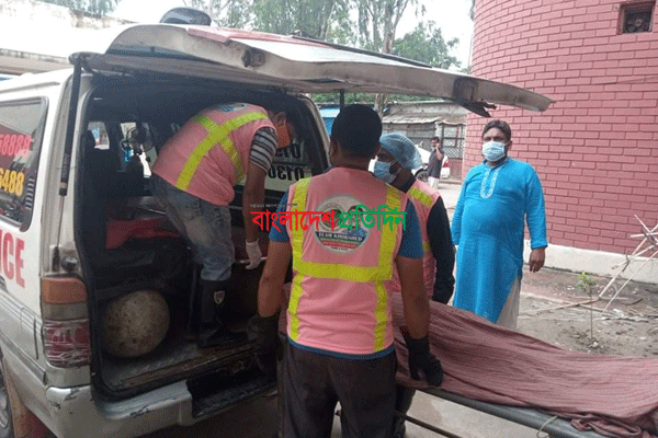 ঈদের দিনেও করোনায় মৃত ব্যক্তির লাশ দাফনে ‘টিম খোরশেদ’